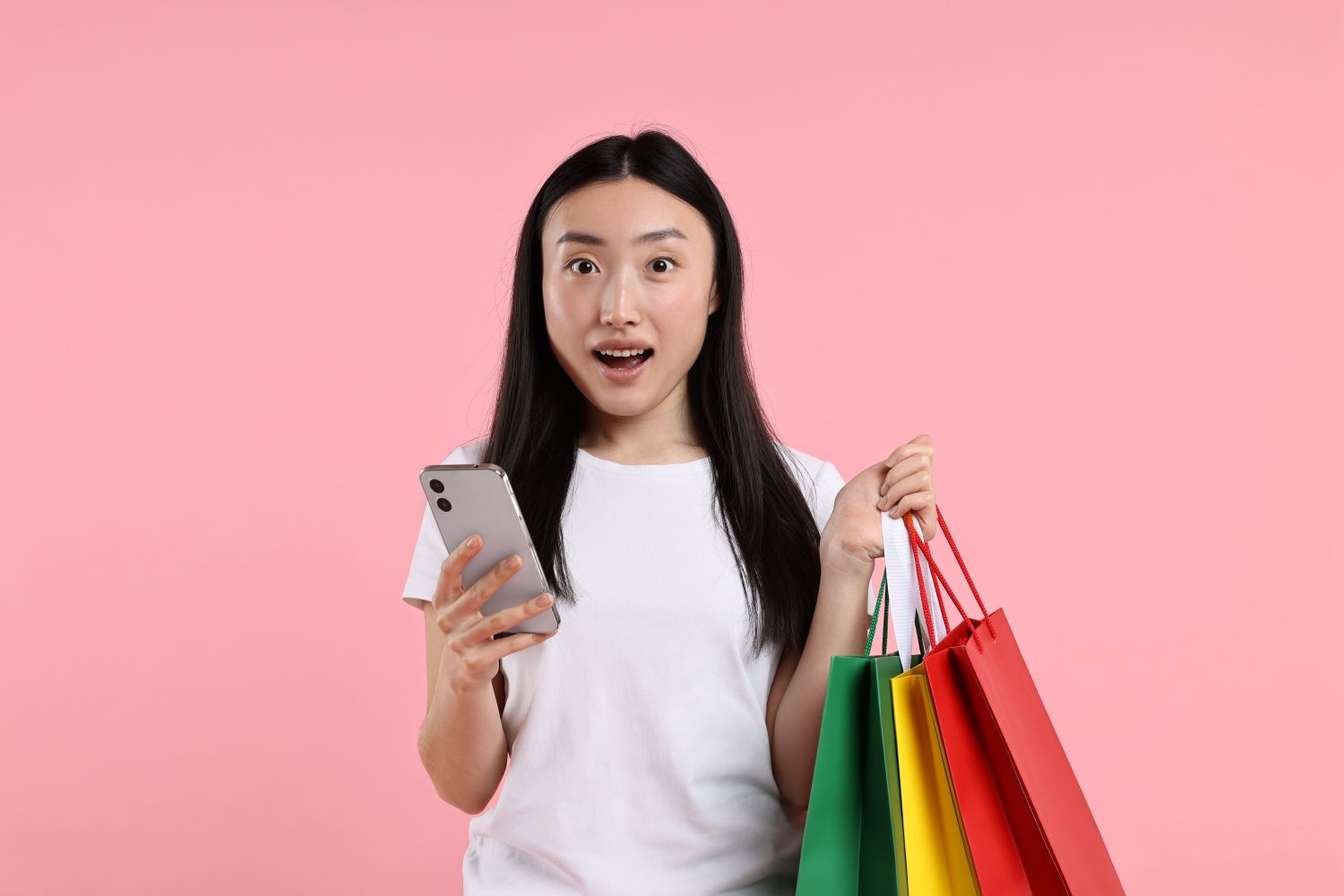 A collection of Chinese clothing shopping apps with great prices.